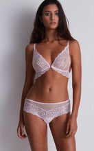 Load image into Gallery viewer, Short