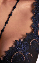 Load image into Gallery viewer, Plunge Push-Up Bra