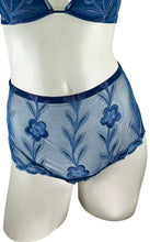 Load image into Gallery viewer, Short