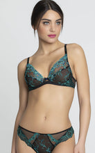 Load image into Gallery viewer, Wire Triangle Bra