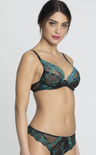 Load image into Gallery viewer, Wire Triangle Bra