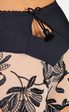 Load image into Gallery viewer, Short