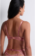 Load image into Gallery viewer, Wire Triangle Bra
