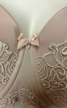 Load image into Gallery viewer, Strapless Bra